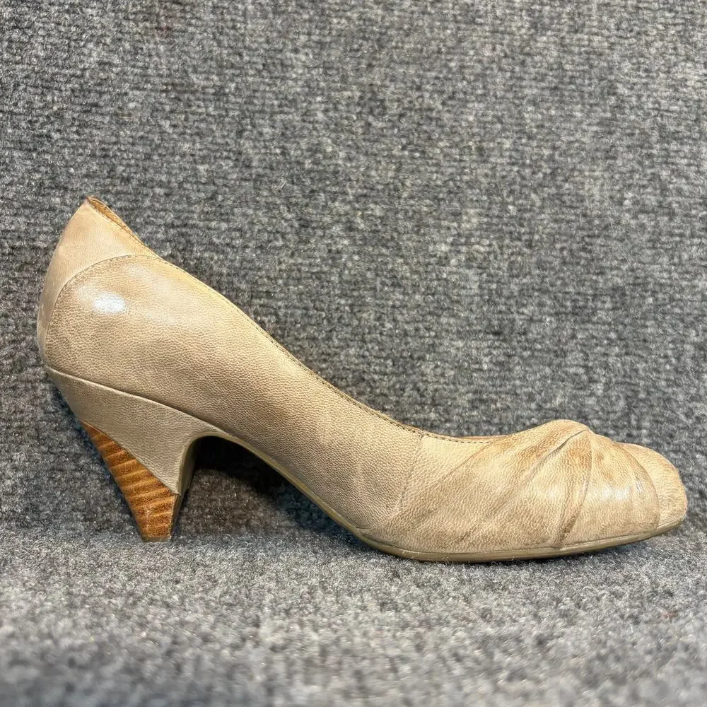 Miz Mooz Womens 8.5 EU 39 Beige Leather Pleated Ruched Round Toe Cone Heel Pumps